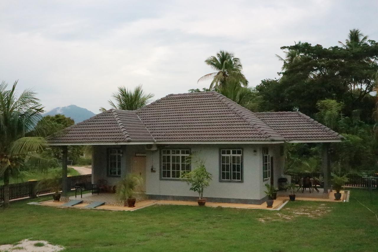 Padang Mat Sirat River View Cottage المظهر الخارجي الصورة